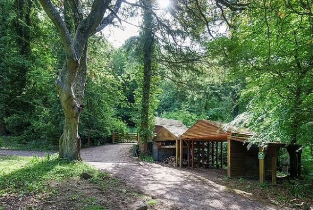 Mans O De Sex Education Est Venda Por R Milh Es Casa Vogue Estate Casa Vogue