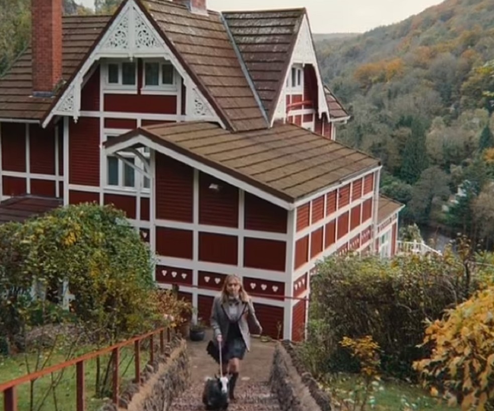 Mansão de Sex Education está à venda por R 9 milhões Casa Vogue Estate Casa Vogue