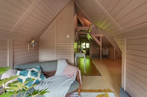 Mansão de Sex Education está à venda por R 9 milhões Casa Vogue Estate Casa Vogue