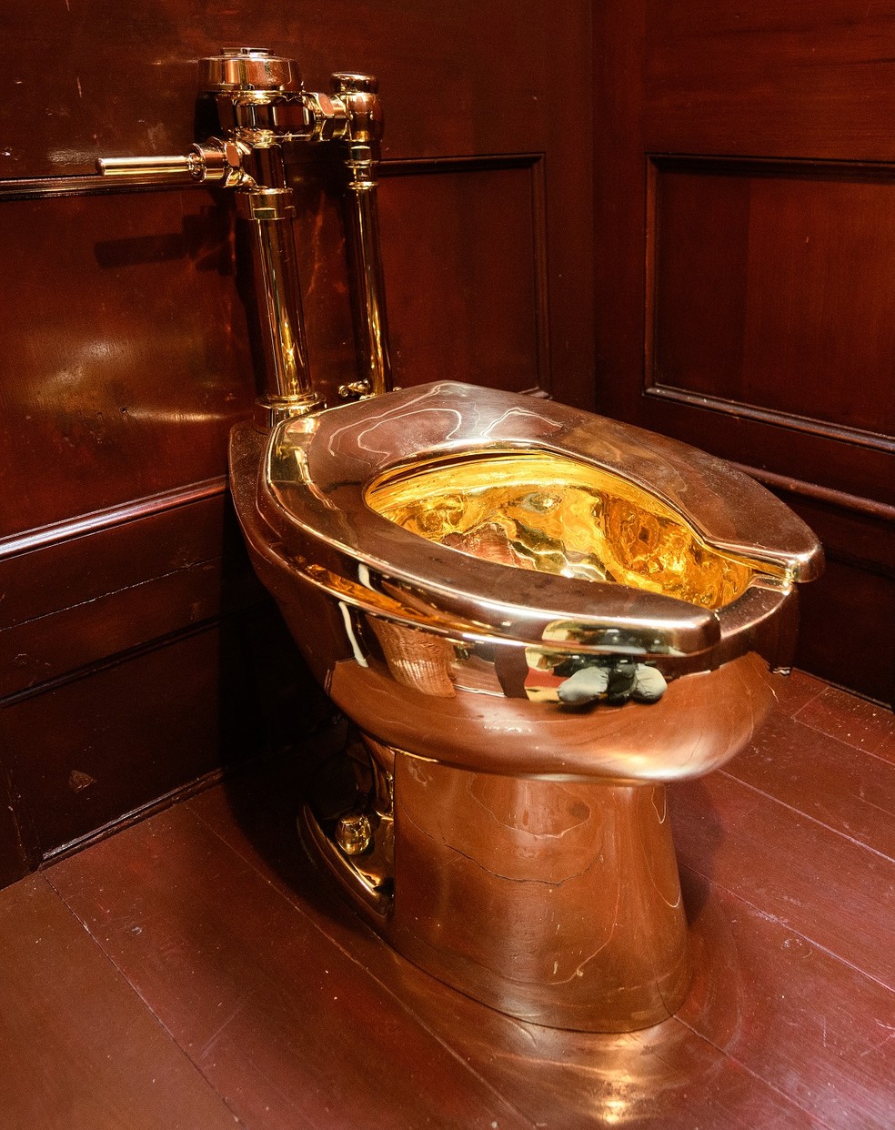 Furto de vaso sanitário de ouro, avaliado em R$ 30 milhões, é solucionado após quatro anos — Foto: Getty Images