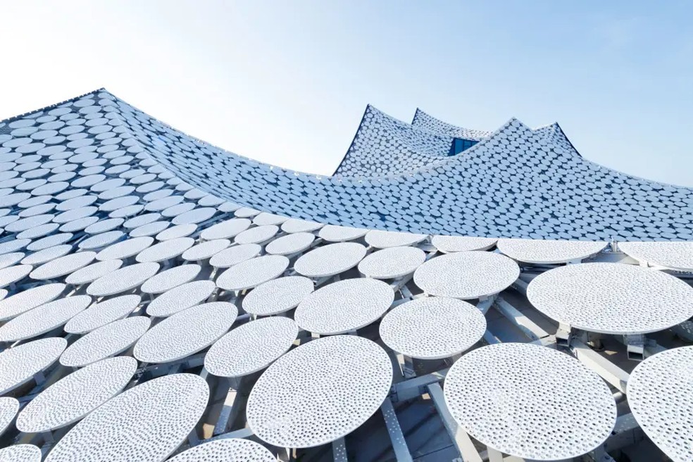 Elbphilharmonie, em Hamburgo, foi projetada pelos arquitetos — Foto: Iwan Baan/Divulgação Royal Academy