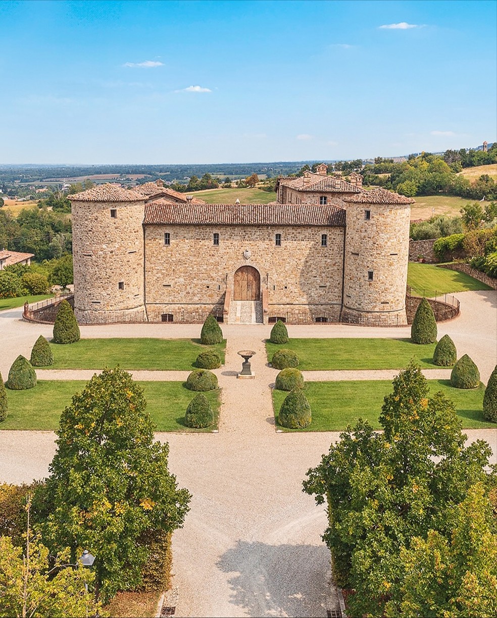 Após reforma, castelo medieval italiano está à venda por R$ 115 milhões — Foto: Divulgação