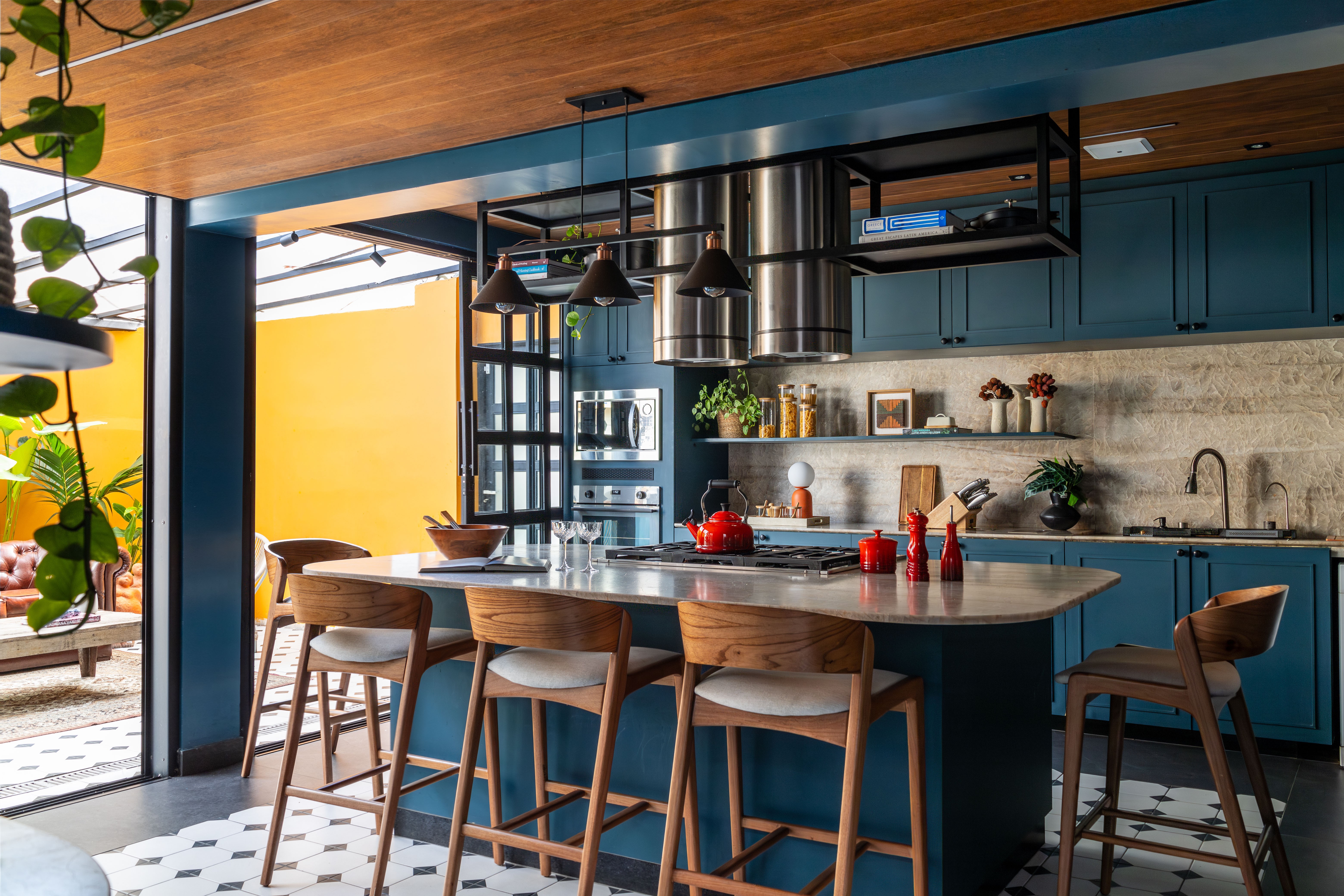 Cores que combinam com azul: 14 ideias para usar na decoração