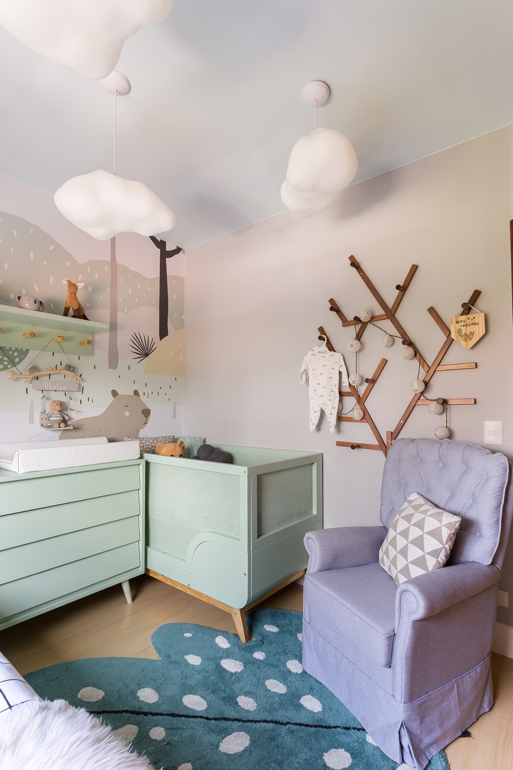 Décor do dia: quarto de bebê com decoração lúdica e marcenaria sob medida