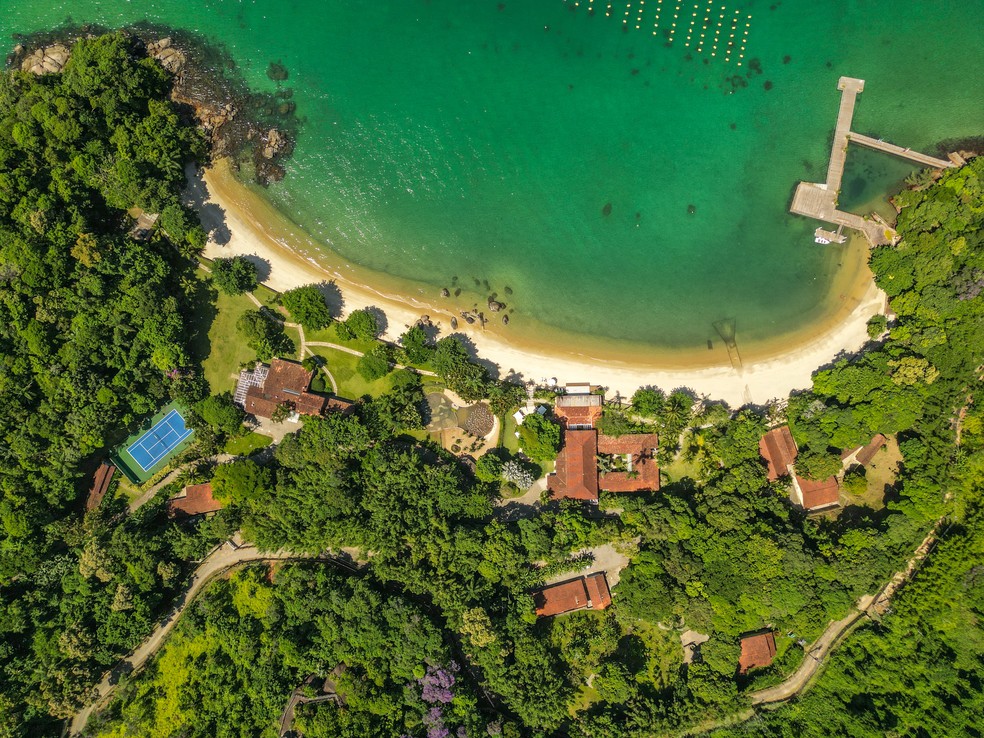 A mansão fica na Praia Mombaça — Foto: Divulgação
