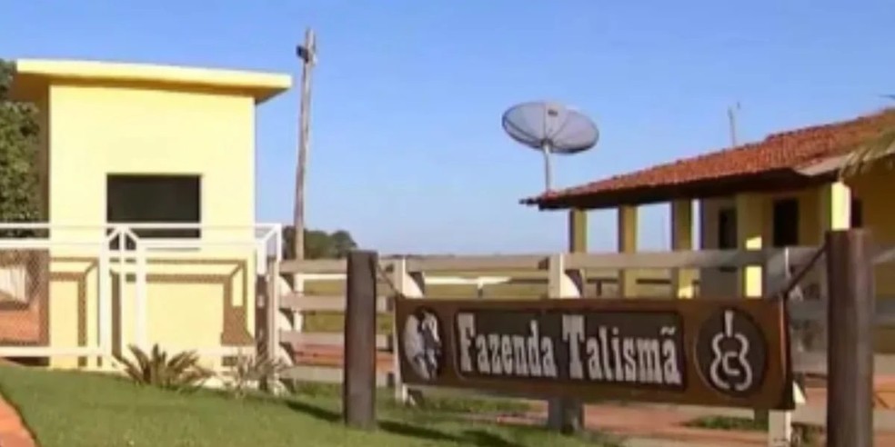 Leonardo abre Fazenda Talismã para comemorar 60 anos — Foto: Reprodução/YouTube