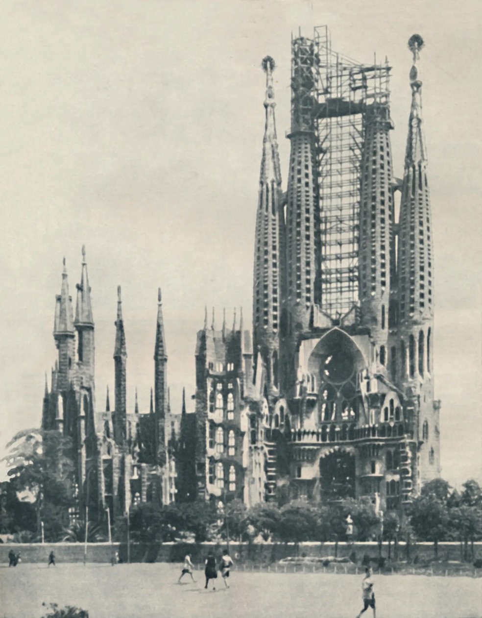 La Sagrada Família, em 1935 — Foto: Print Collector/Getty Images