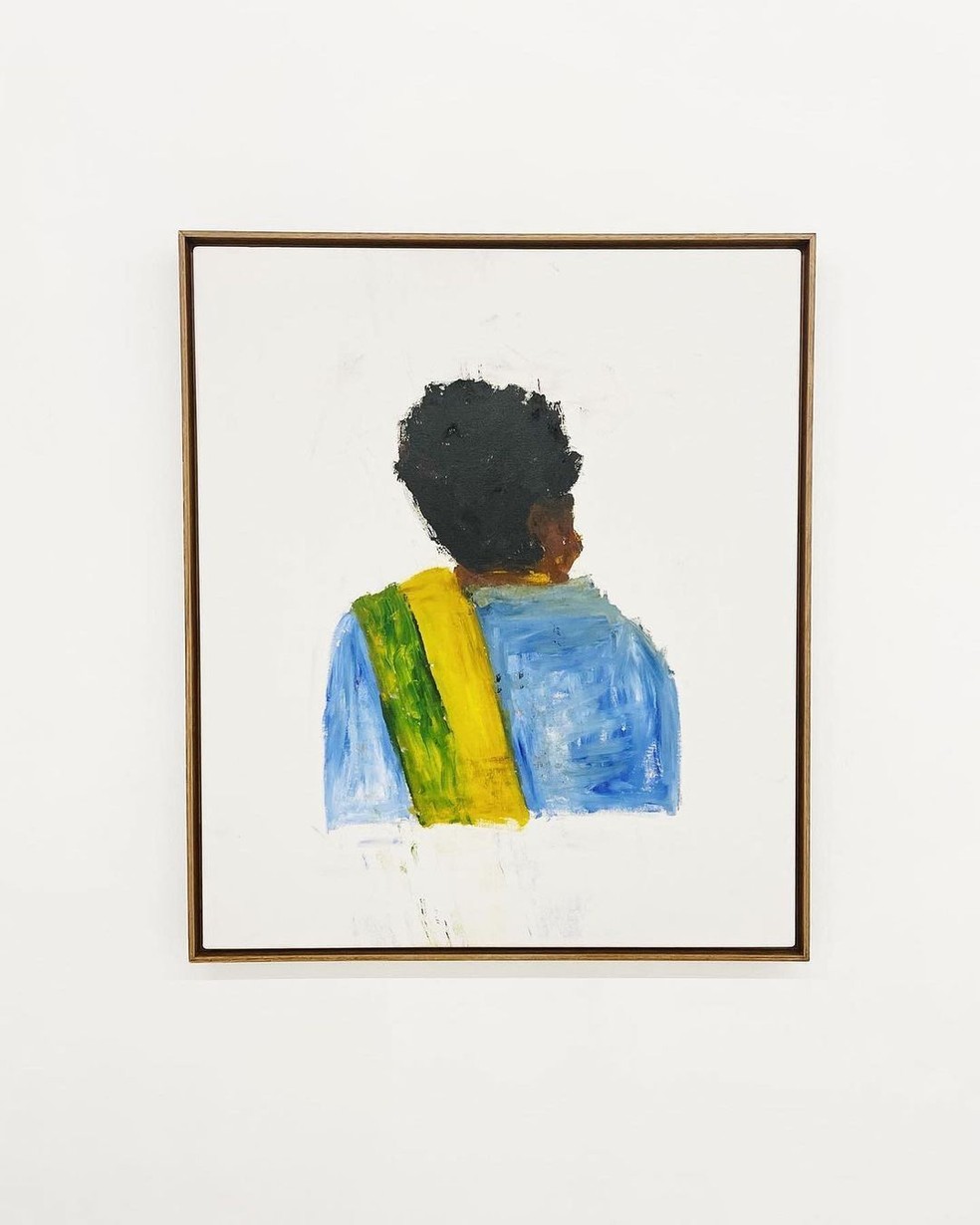 A obra 'Anônima' (2022) está entre os inúmeros retratos de personagens negros produzidos pela artista Aline Bispo, que propõe reflexões acerca das questões etnico-raciais, do colorismo, identidade, diáspora africana e espiritualidade — Foto: Divulgação