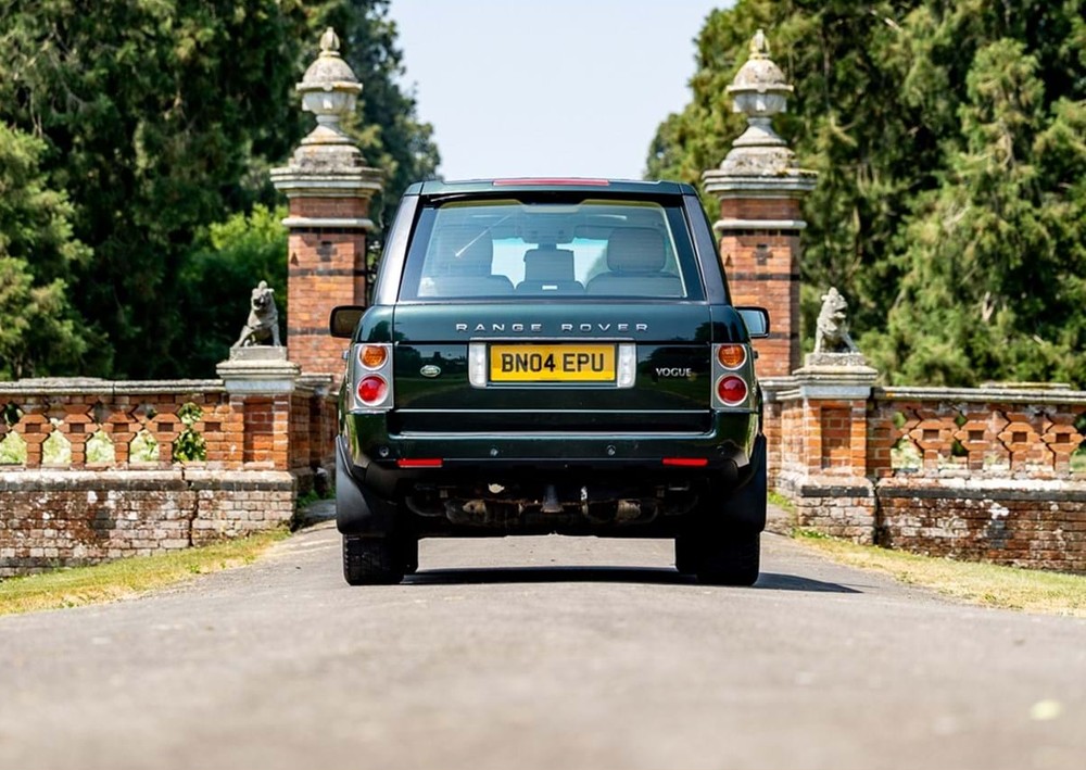 Range Rover de Elizabeth II é vendido por valor recorde em leilão