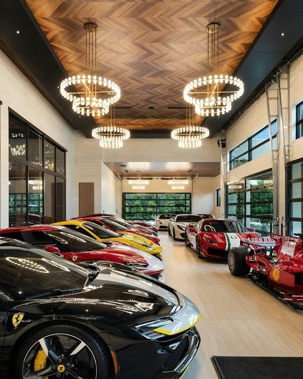 Galeria de automóveis Ferrari faz parte da Mansa Maranello, na Flórida — Foto: Divulgação
