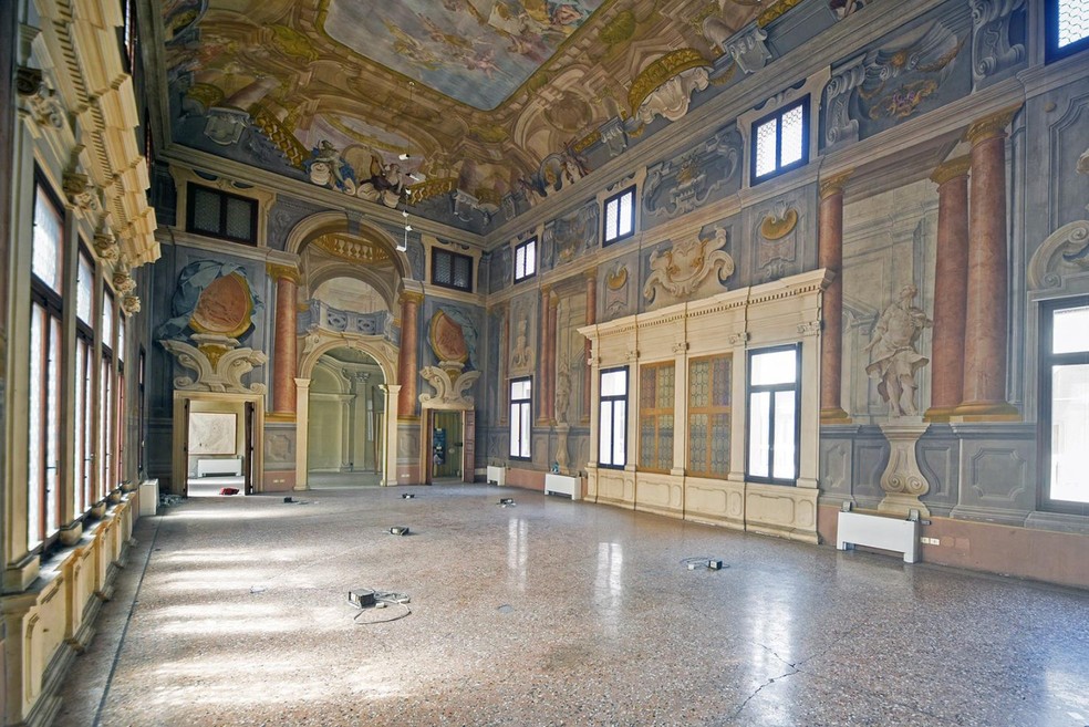 Palácio na Itália repleto de afrescos incríveis pode ser seu por 6,8 milhões de euros — Foto: Dimora Italia Real Estate