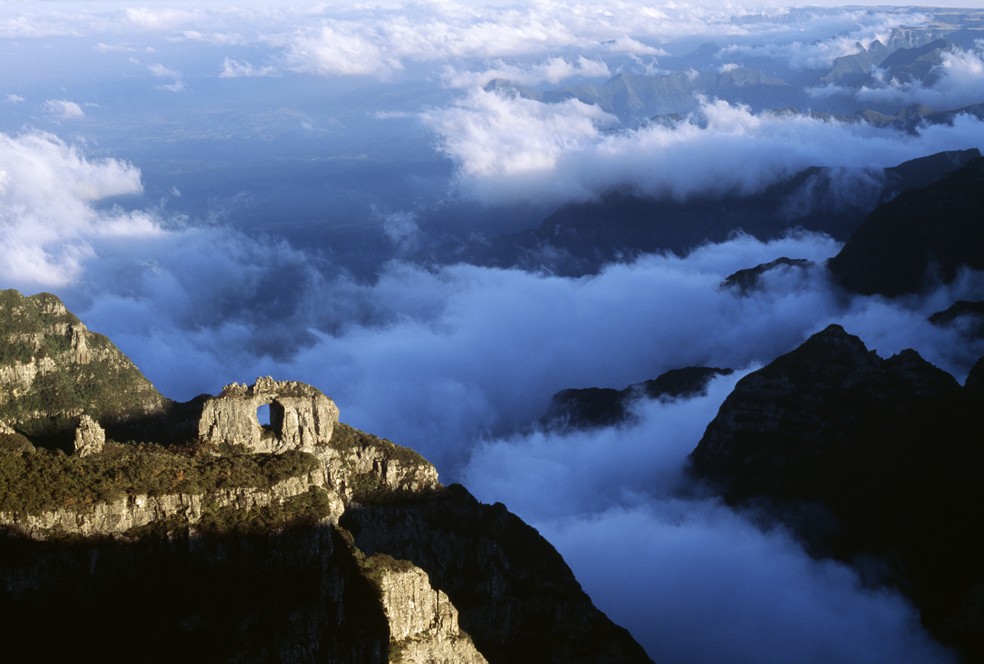 Vista da paisagem do Morro da Igreja, no Parque Nacional de São Joaquim, o ponto mais alto do sul do Brasil, a 1822 metros — Foto: Ricardo Ribas/SOPA Images/LightRocket via Getty Images