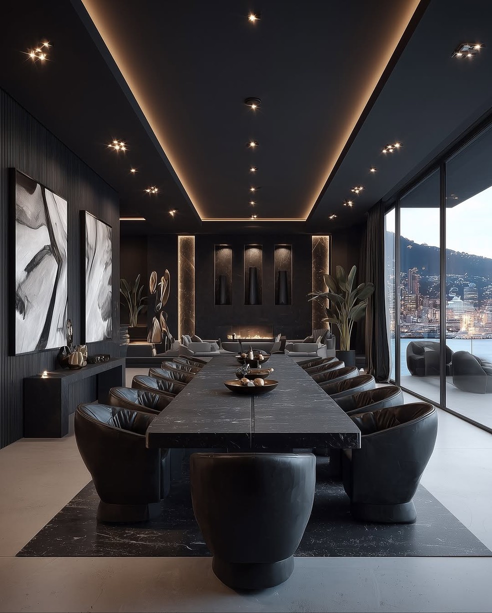 Sala de jantar com mesa de 15 lugares — Foto: Divulgação