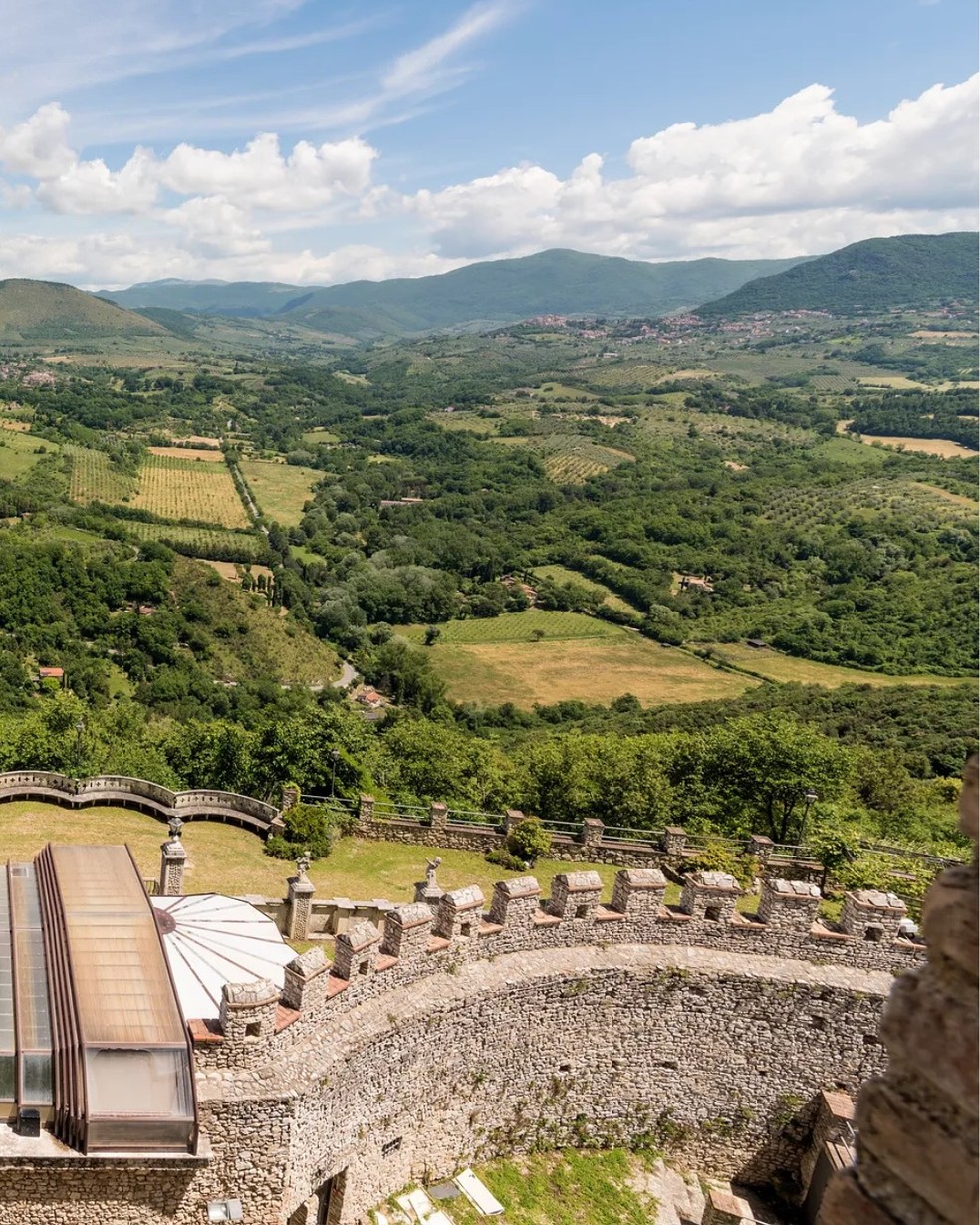 Castelo medieval está à venda por R$ 41,8 milhões na Itália — Foto: Divulgação