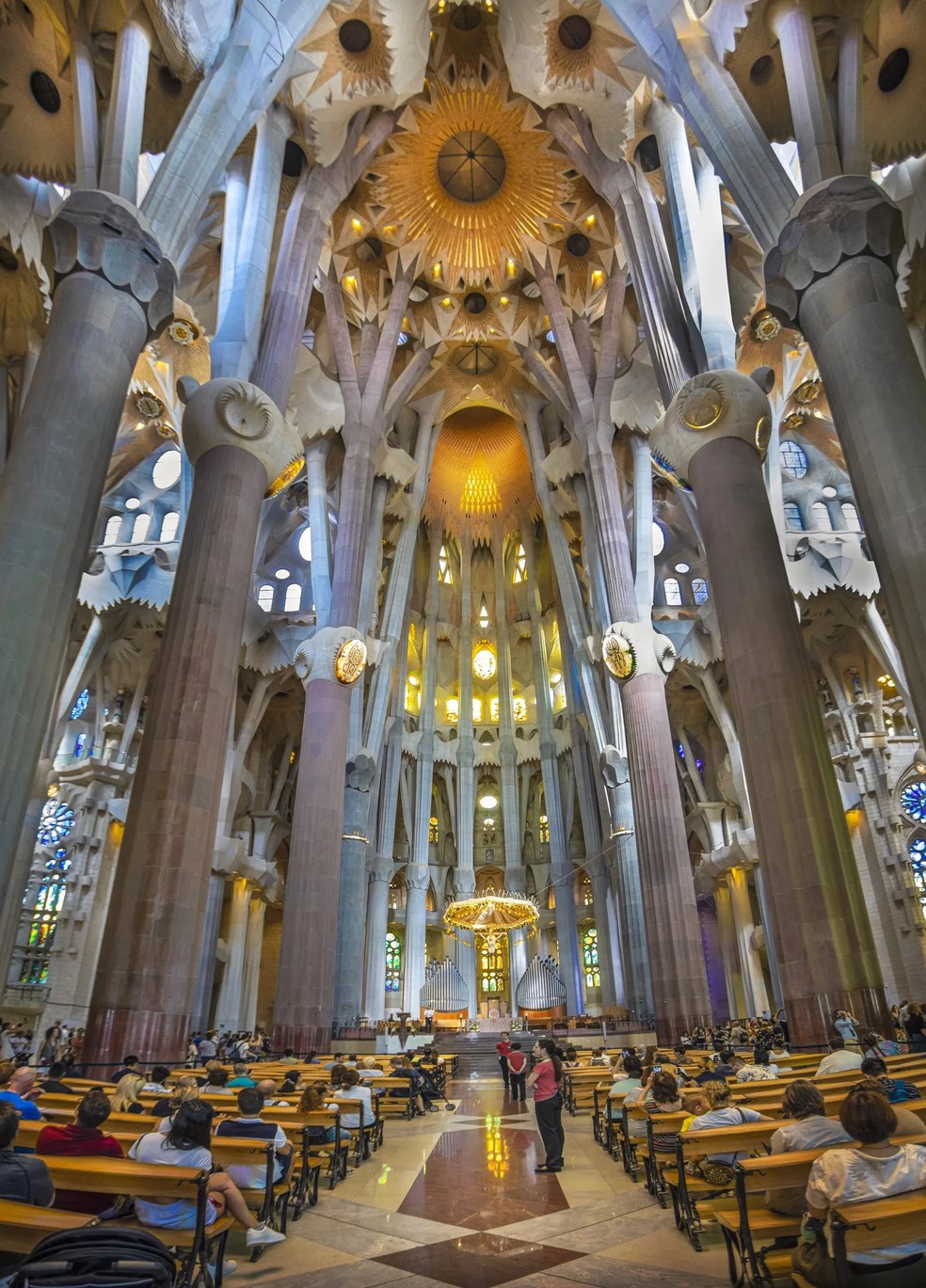 As principais obras de Antoni Gaudí - expresso.arq
