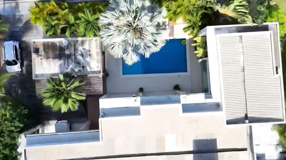 Vista aérea da casa de Flay em Natal — Foto: Reprodução/Instagram