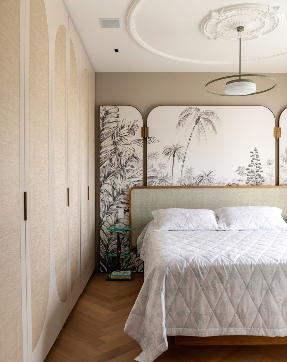 Como decorar a parede atrás da cama: 10 ideias criativas para se inspirar