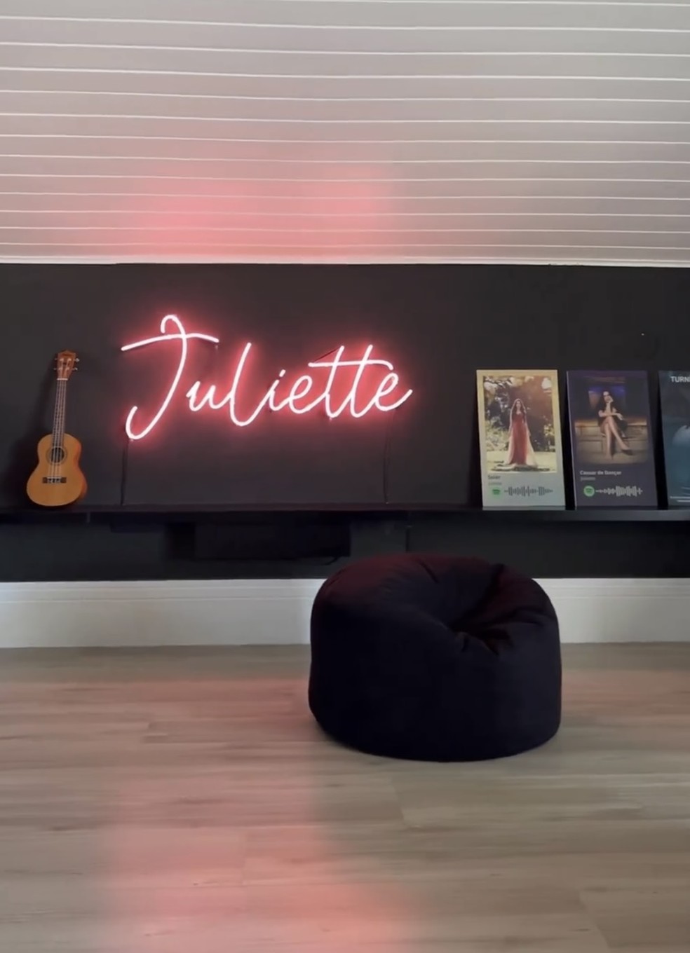 Este espaço é onde Juliette realiza suas produções musicais e ensaios  — Foto: Israel Gollino