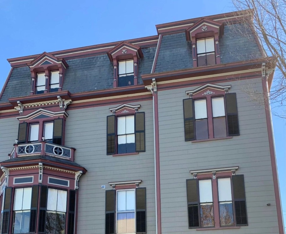 Famosa mansão mal-assombrada dos EUA é vendida por R$ 5,4 milhões — Foto: Divulgação/Sk Pierce Haunted Victorian Mansion