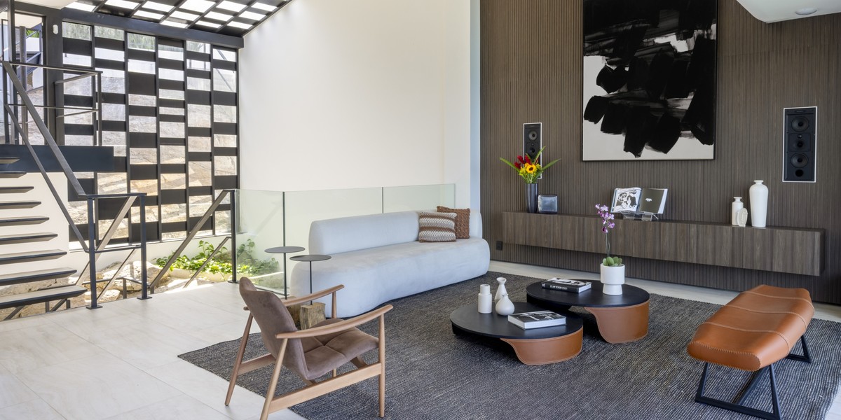 Casa ganha retrofit com grafite de Ayrton Senna