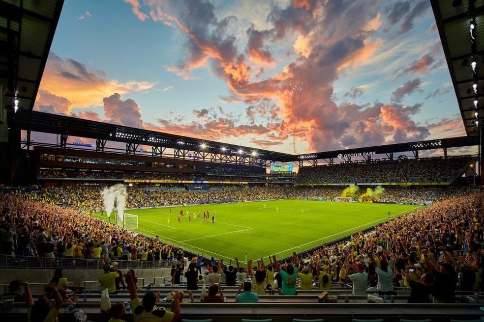 O maior estádio de futebol já construído nos EUA — Foto: Tom Harris/Divulgação
