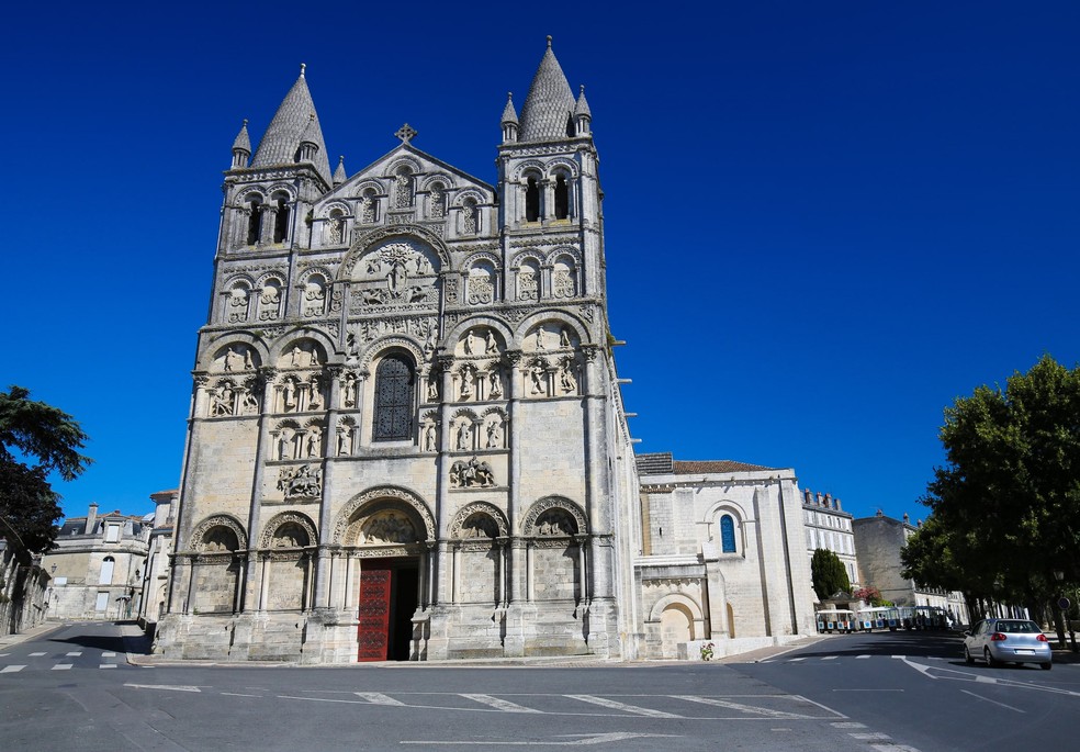 Catedral Romana de Angouleme, na França — Foto: Jorisvo/Getty Images