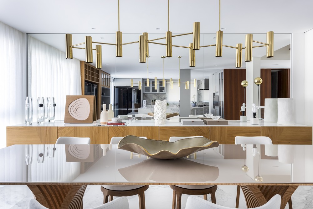 Décor do dia: cozinha e sala de jantar integradas com adega de carvalho