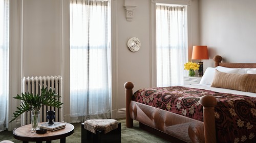 Com qual cor você deve pintar seu quarto? Saiba!
