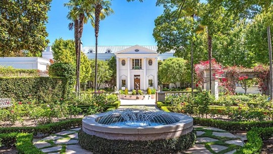 'Casa Encantada' está à venda por R$ 1,2 bilhão e pode bater recorde de imóvel mais caro dos EUA