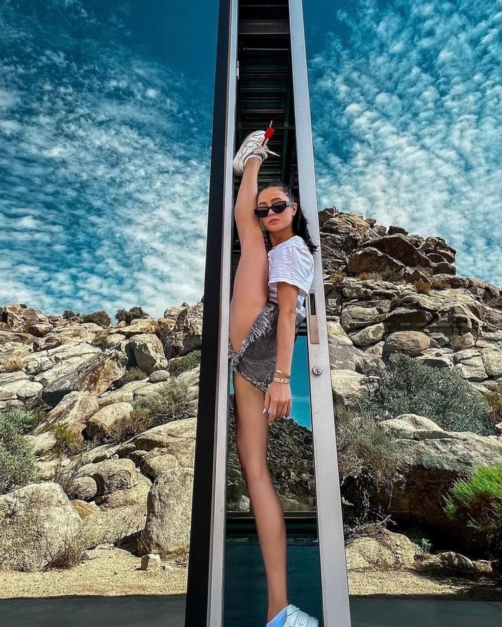 A modelo e dançarina ucraniana Marina Mazepa na Casa Invisível — Foto: Reprodução/Instagram