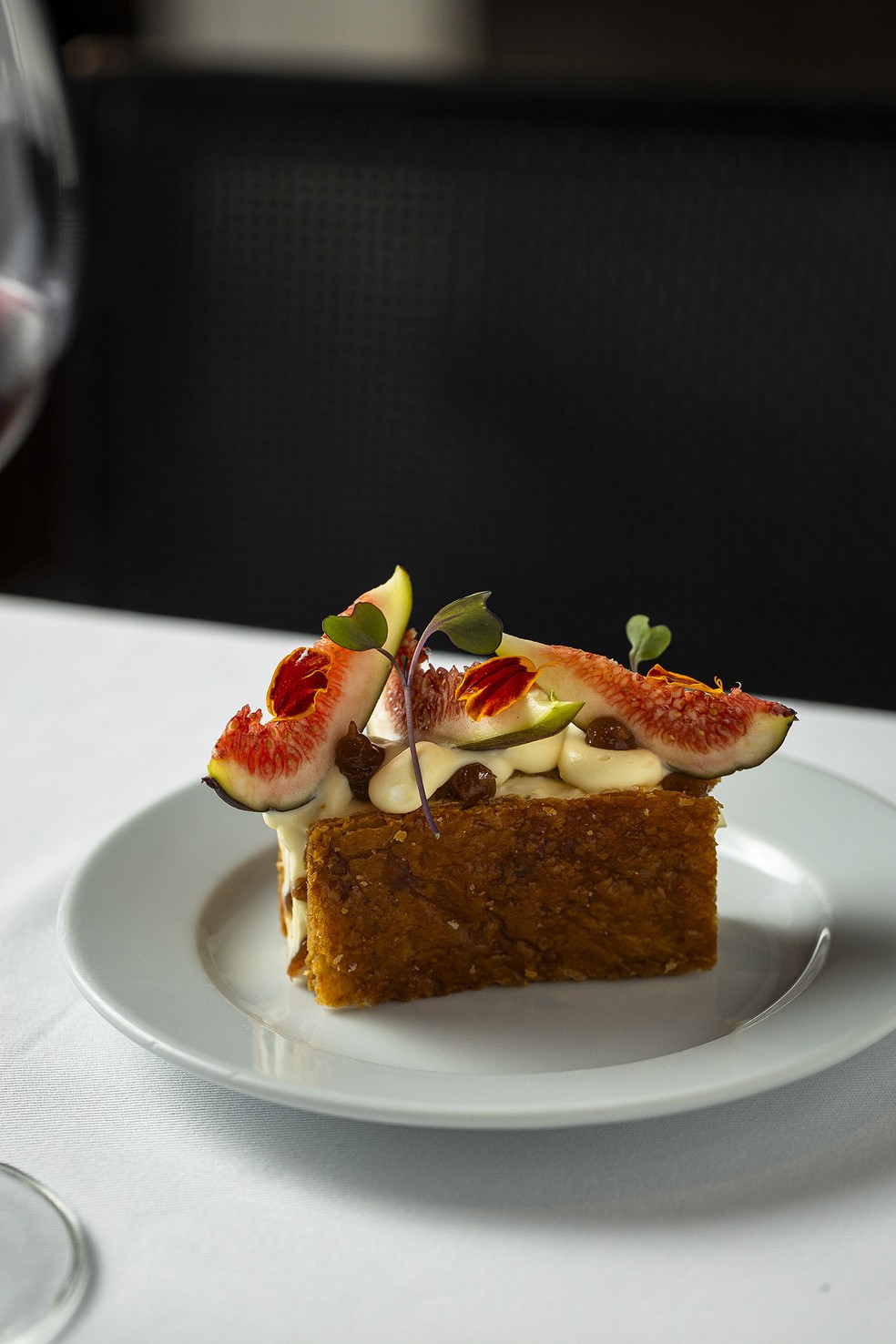 Mil Folhas de Cardamomo, Figo e Noz Pecan — Foto: Divulgação