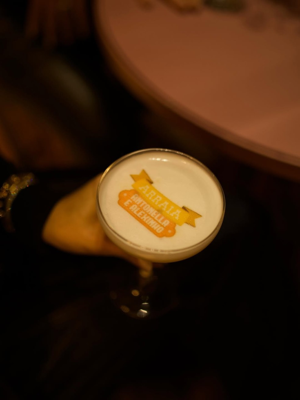 Drink personalizado em arraiá na casa do jogador Alex Telles — Foto: Divulgação