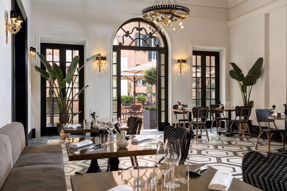 O restaurante Mosaico foi projetado pelo arquiteto Tommaso Ziffer — Foto: Divulgação/Hotel de la Ville