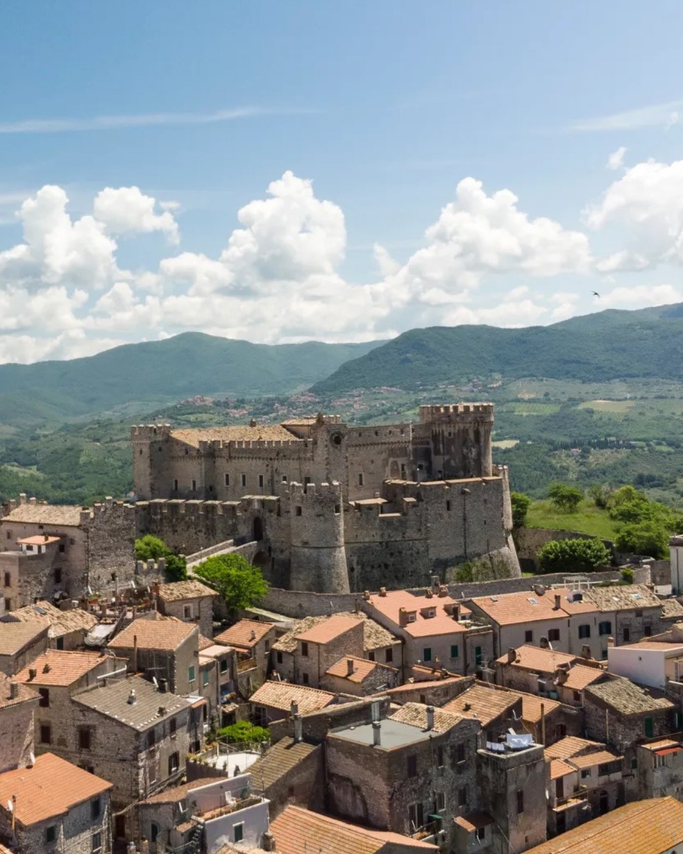 Castelo medieval está à venda por R$ 41,8 milhões na Itália — Foto: Divulgação