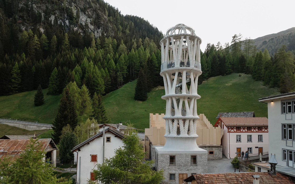 white-tower-7-l.jpg