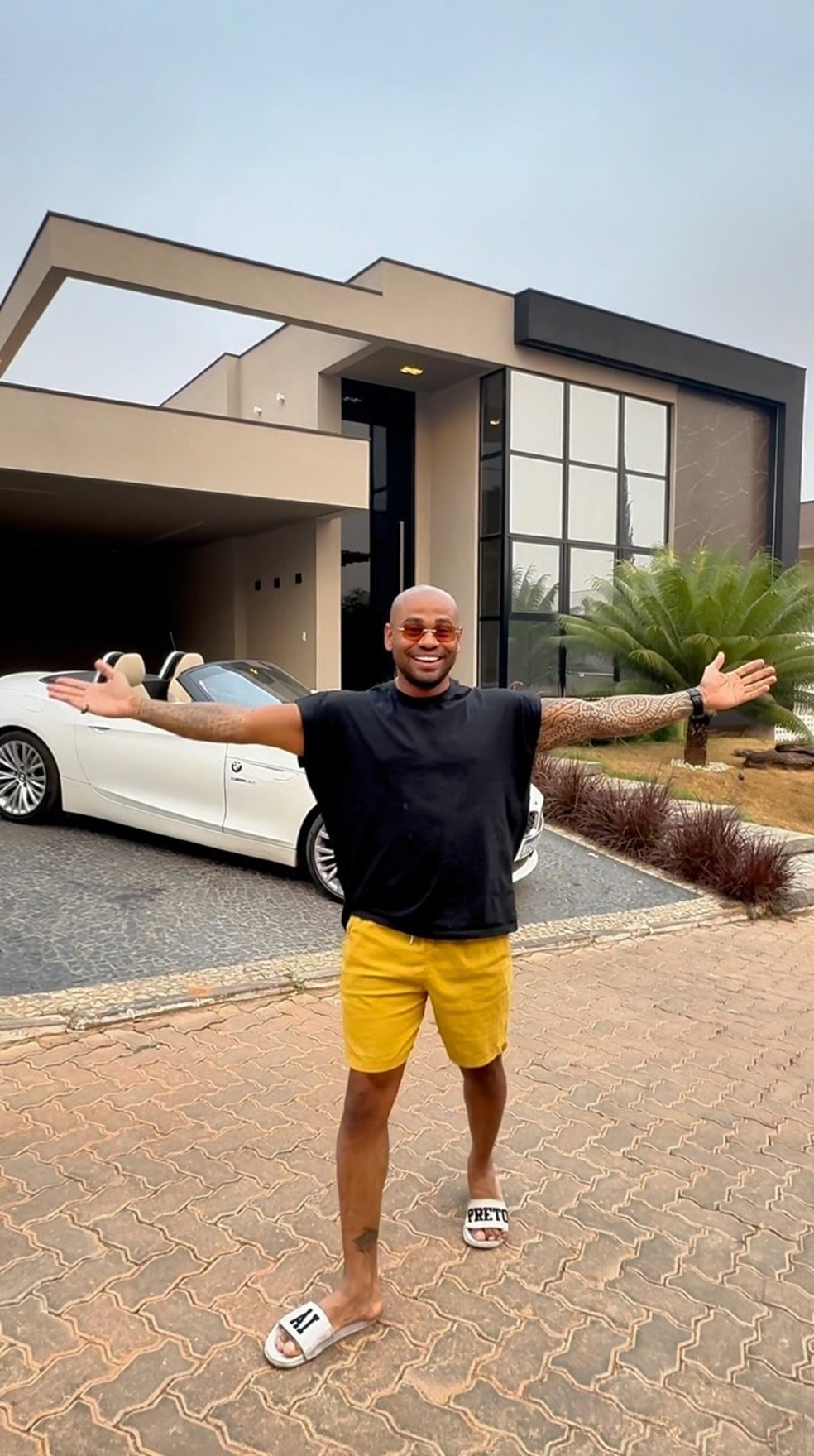 Ex-BBB César Black abre sua casa após 10 meses de reforma — Foto: Reprodução/Instagram