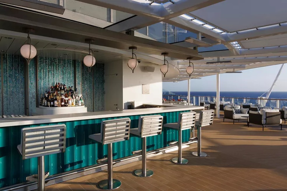 O novo cruzeiro conta com diversos bares e lounges  — Foto: Divulgação/Silversea Cruises