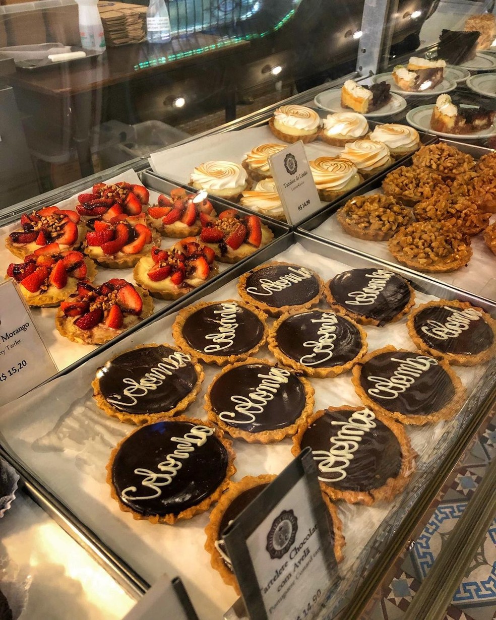 Há quatro opções de tartelete — Foto: Reprodução/Instagram @confeitariacolombo/