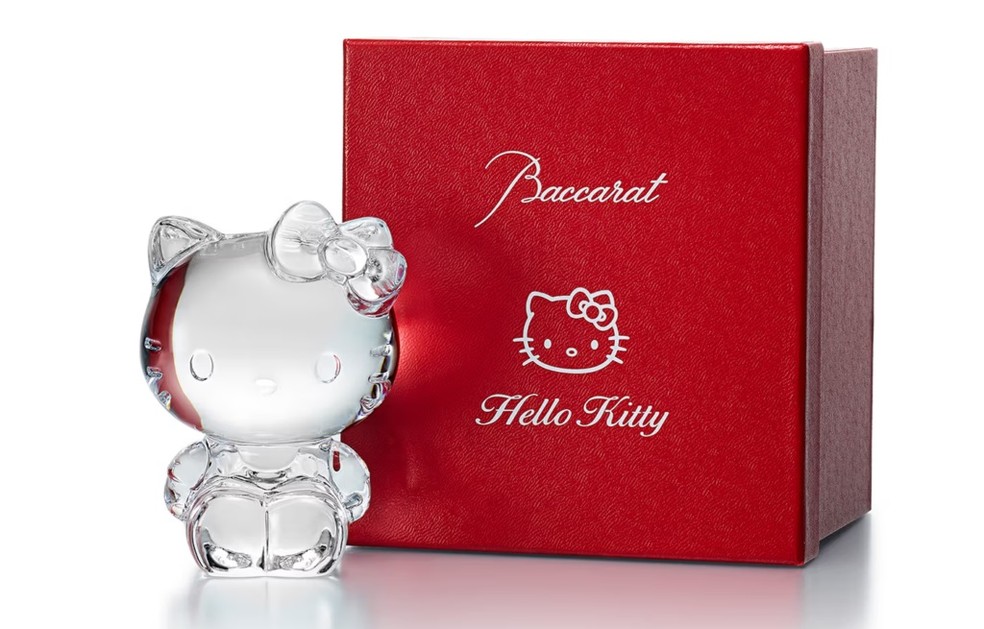 Baccarat Hello Kitty クリスタルフィギュア Hello Kitty vira peça de arte em cristal no valor de R$ 2.750 e