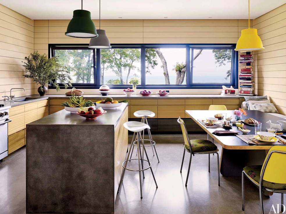 Luminárias de cozinha: 13 ideias brilhantes para iluminar seu espaço