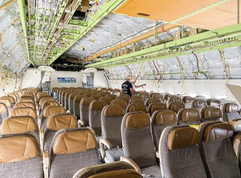 Os interiores da aeronave  — Foto: Reprodução/Instagram @justaplanehouse