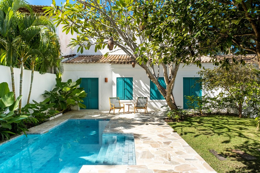 Paisagismo para piscina: dicas e ideias bem refrescantes para se inspirar
