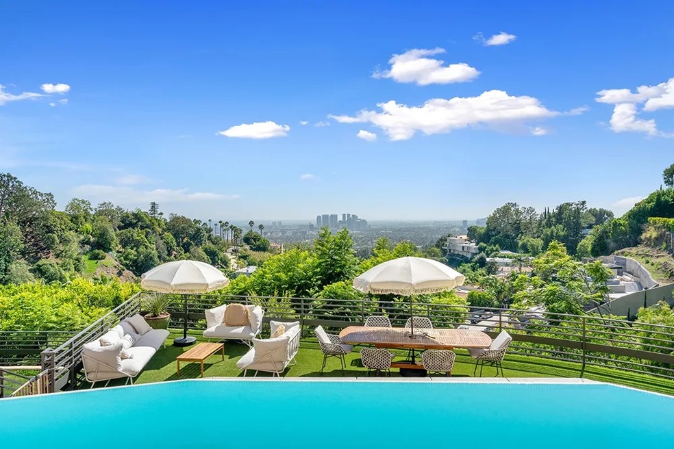 Com venda encalhada, casa de Greta Garbo pode ser alugada por R$ 250 mil — Foto: Joshua Spooner/Markus Canter Berkshire Hathaway HomeServices California Properties