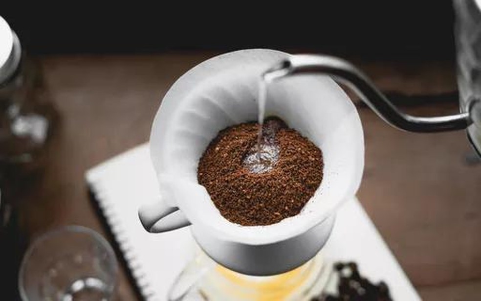 O café nosso de cada dia pode ser o segredo da longevidade — mas há um limite a ser seguido — Foto: Casa Vogue