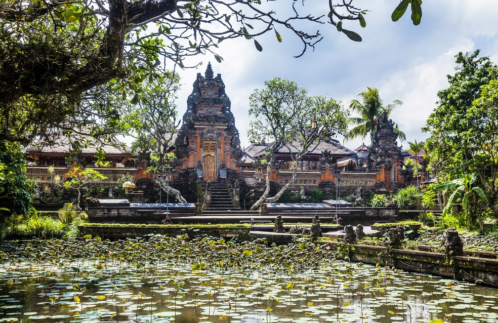 O Palácio da Água (ou Pura Taman Kemuda Saraswati) em Bali — Foto: Getty Images