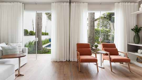 O truque viral para encurtar suas cortinas