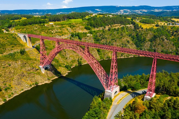 Viaduto Garabit, França — Foto: Getty Images