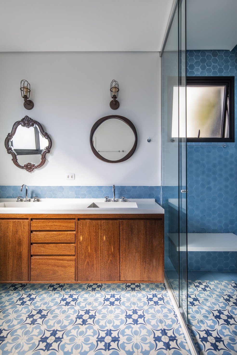 Banheiro azul: 10 ideias de decoração encantadoras para se inspirar