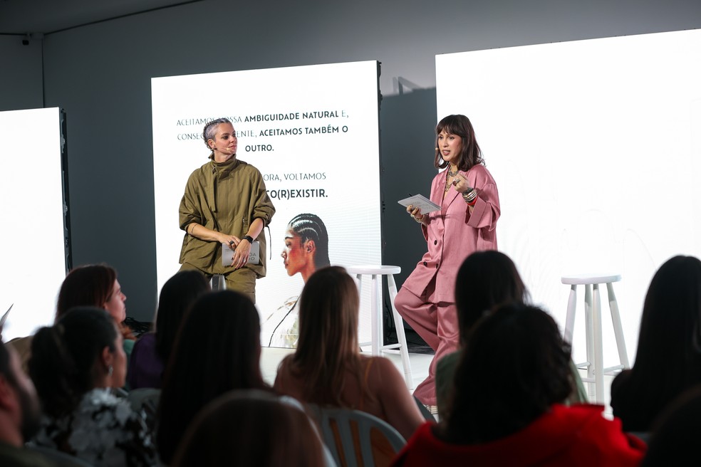 A gerente de marketing Sylvia Gracia e a diretora criativa Bruna Galliano — Foto: Divulgação