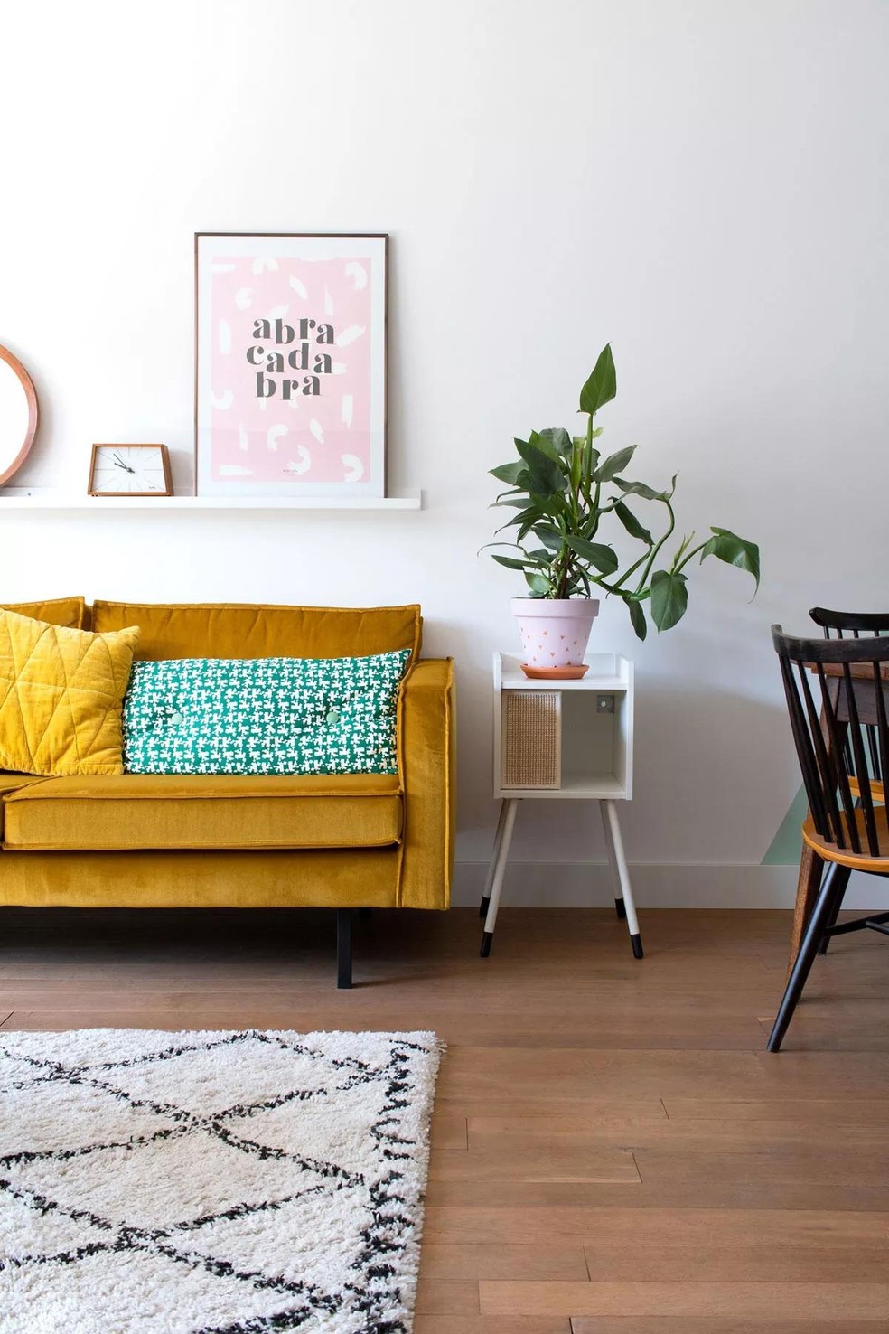 Sala com sofá amarelo (Foto: Divulgação) — Foto: Casa Vogue